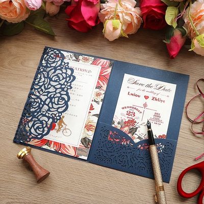 Europa Invitaciones de bodas de bolsillo de rosa hueca cortada con láser con sobres y tarjetas RSVP