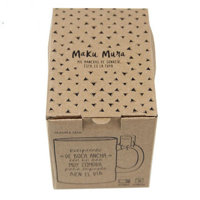 Embalaje de dulces Caja de regalo de papel para muñecas de estilo simple OEM exportador