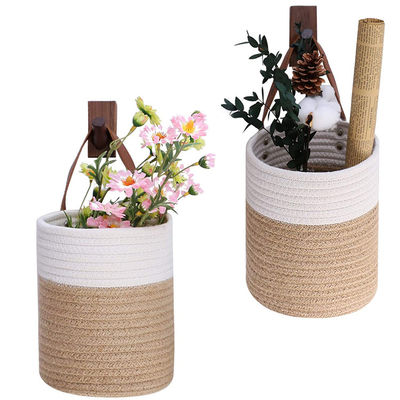 Cesta de cuerda de algodón pequeño colgado en la pared con cestas de almacenamiento de cuero en color personalizado