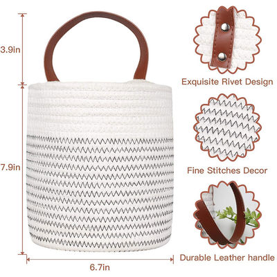 Cesta de cuerda de algodón pequeño colgado en la pared con cestas de almacenamiento de cuero en color personalizado