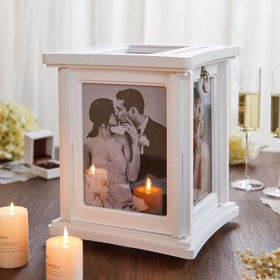 Recepción de bodas Eucalyptus DIY sobre caja de madera con cerradura muestreo gratis