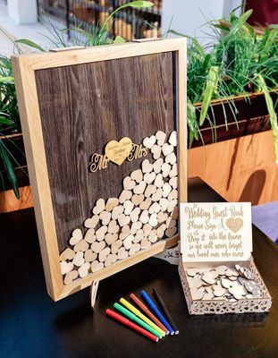 Decoraciones de boda rústicas alternativas Corazones de madera barnizados Libro de invitados para tamaño personalizado