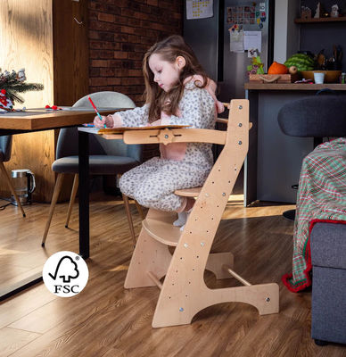 Silla de escritorio de madera ajustable para todas las estaciones Montessori y diseño inspirado en Waldorf