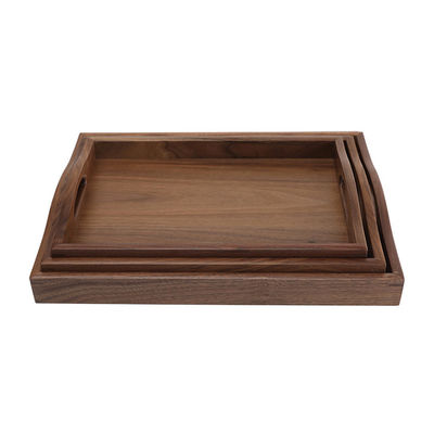 Logotipo personalizado aceptable bandeja de servicio de madera de nuez de extremo artesanal con asas