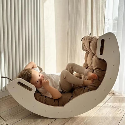 Embalaje de correos y gimnasio de juego escalador de madera natural Arco de escalada para niños juguete de aprendizaje