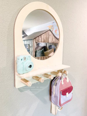 Estante Montessori Espejo infantil para niños Entrada y cuidado personal en el baño del hotel