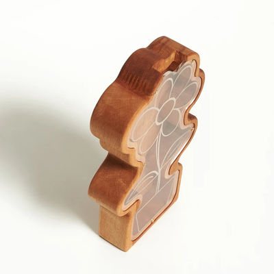 202407 Regalo de Pascua Banco de monedas de cohete para niños hecha a mano Flor de rosa de madera Banco de cerdo