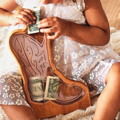 202407 Regalo de Pascua Banco de monedas de cohete para niños hecha a mano Flor de rosa de madera Banco de cerdo