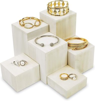 Estand de exhibición de madera para joyería y accesorios 6 piezas Riser cuadrado en impresión quemada