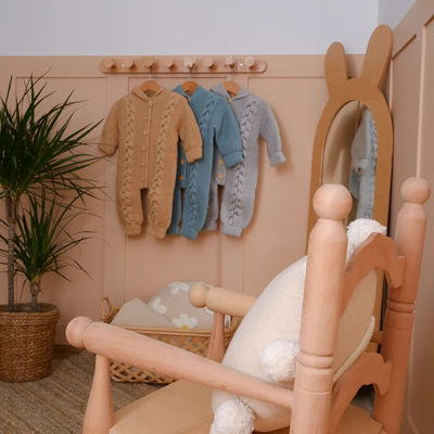 Diseño rústico Espejo decorativo de madera para vestir el salón Montessori de los niños