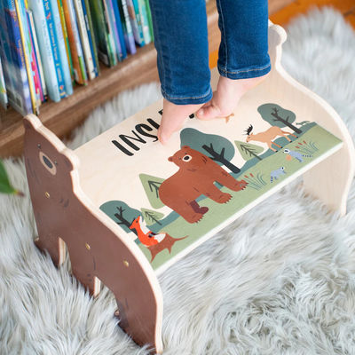 Muestra gratuita de diseño moderno regalo de Pascua niños taburete de paso de oso para niños
