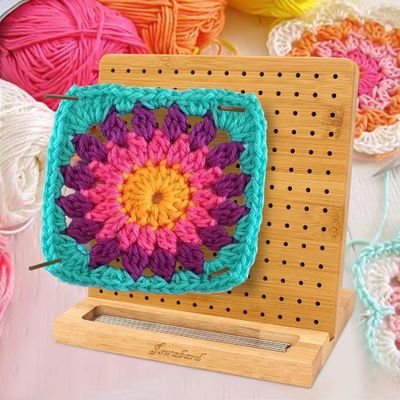 Tejido de bloqueo de tejido de punto artesanal Tabla de bambú con perchas Mini caja de madera Almacenamiento de píldoras