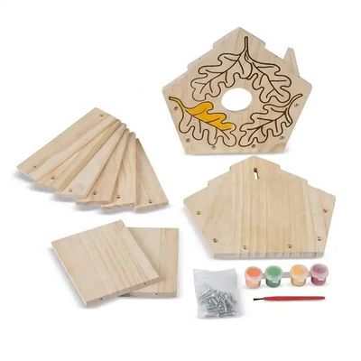 Logotipo personalizado Alimentador de aves de madera aceptable para alimentar aves silvestres en pintura decorativa