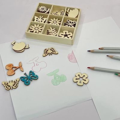 Embellecimientos de madera cortados con láser trozos en blanco tema de flores para la decoración de la naturaleza 45pcs