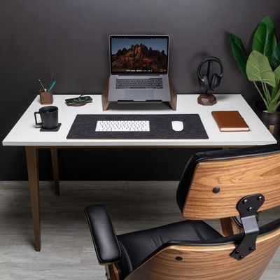 Soporte de escritorio de madera para portátil con tamaño personalizado de 19 "x 9.5" y grabado con láser