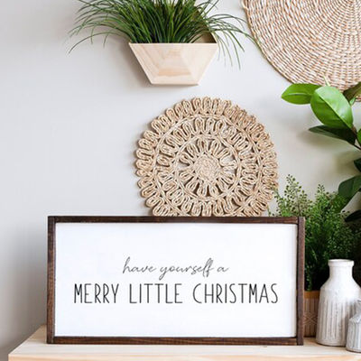 Casa rústica Madera dulce Signo en blanco para la escritura de la boda Signos en Europa Madera sólida