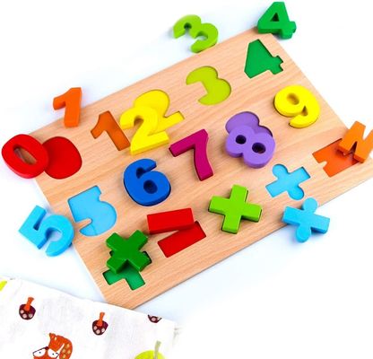 Muestra de puzzles de alfabeto y números de madera gratuitos para el desarrollo educativo