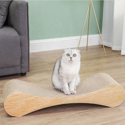 Mantenga a su gato feliz y su hogar ecológico con este rascador