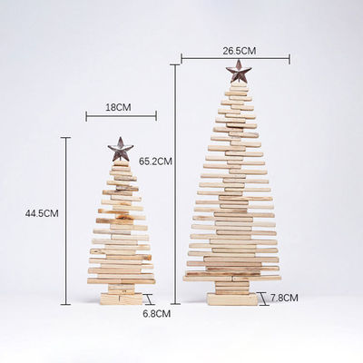 Decoración de la mesa del árbol de Navidad Ornamentos con diseño simple y color de madera natural