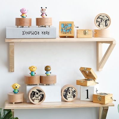 Logotipo personalizado Diseño aceptable Caja de música de madera para Navidad Mini Caja giratoria a mano