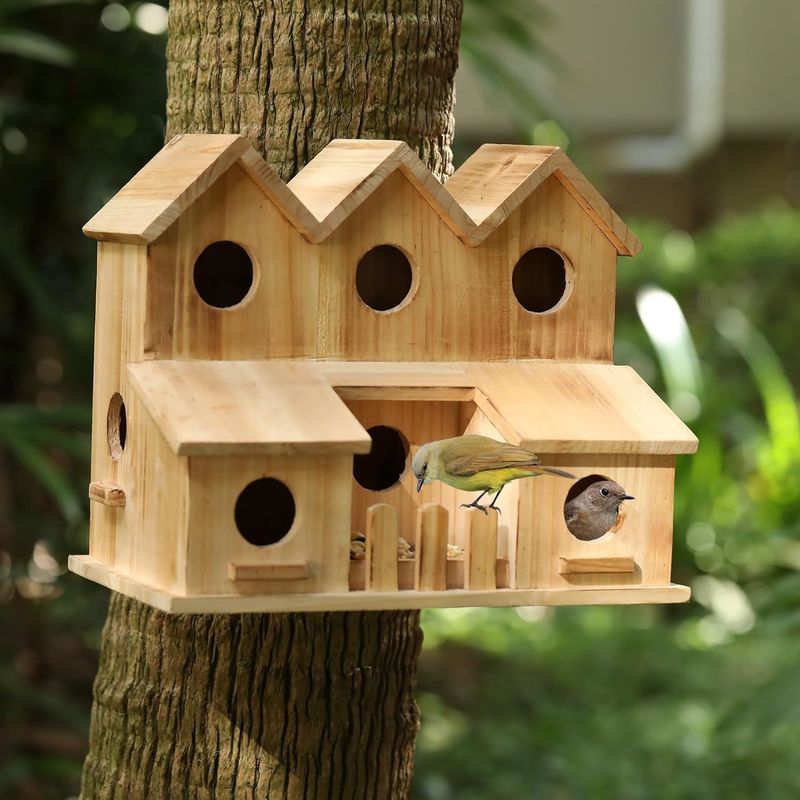 Casa de pájaros de madera hecha a mano con 8 agujeros estilo tapa corredera Color de madera de abedul sin terminar
