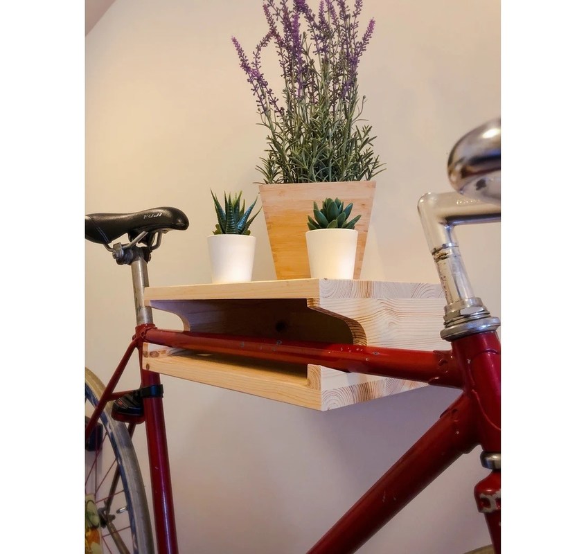 Colgante de montaje de pared de bicicleta de madera con soporte y estante de soporte de bicicleta con logotipo personalizado