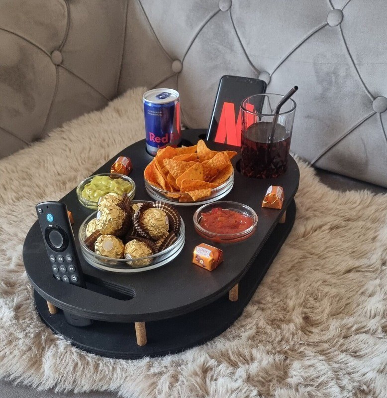 202406 Bar de sofá negro con 4 cuencos de vidrio