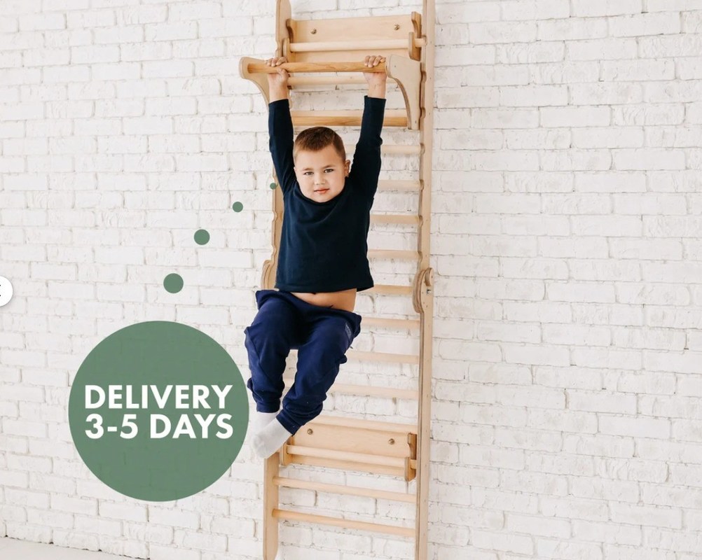 202405 Escalera sueca 4 en 1 Gimnasio de escalada para niños pequeños con triángulo de escalada y mesa para niños