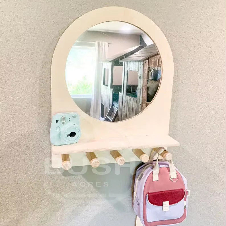 Estante Montessori Espejo infantil para niños Entrada y cuidado personal en el baño del hotel