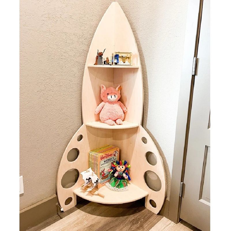 Estante de libros de madera Impresión con láser grabado Montessori Estante de juguetes para el cuarto de los niños Almacén