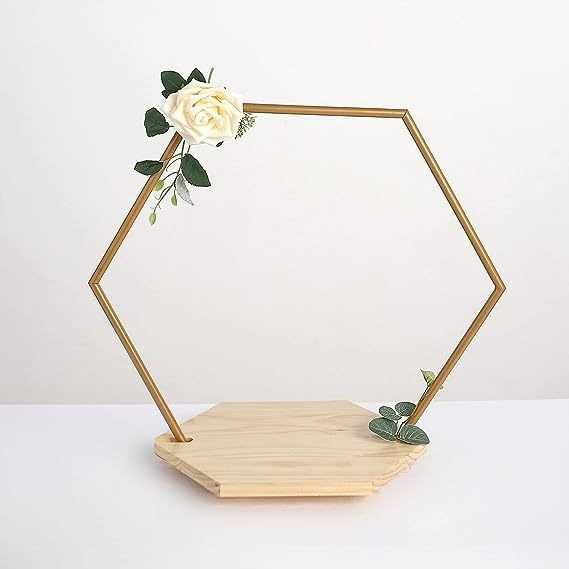 Stand de pastel hexagonal de madera personalizado con marco de metal Bambú y nuez con descuento
